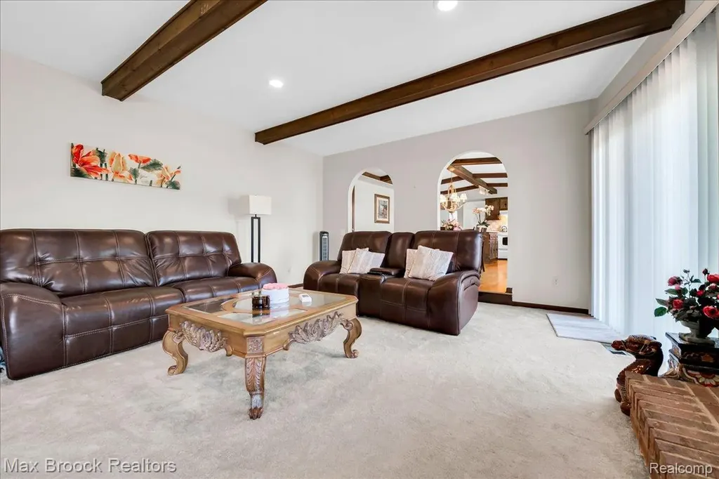 217 Stonetree Circle Rochester Hills City MI 48309