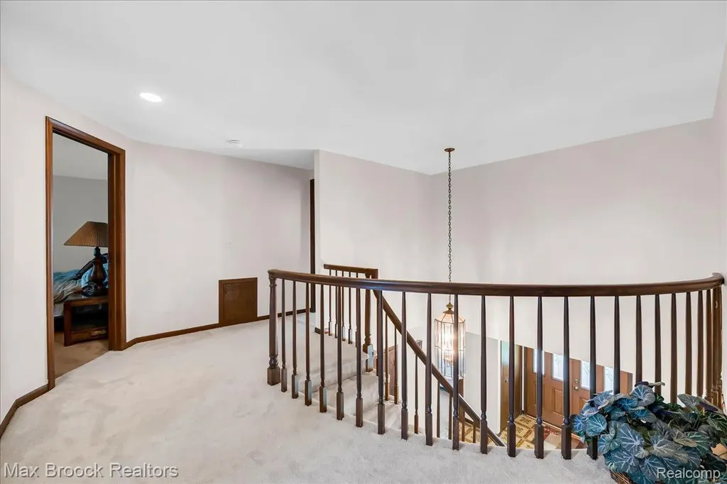 217 Stonetree Circle Rochester Hills City MI 48309