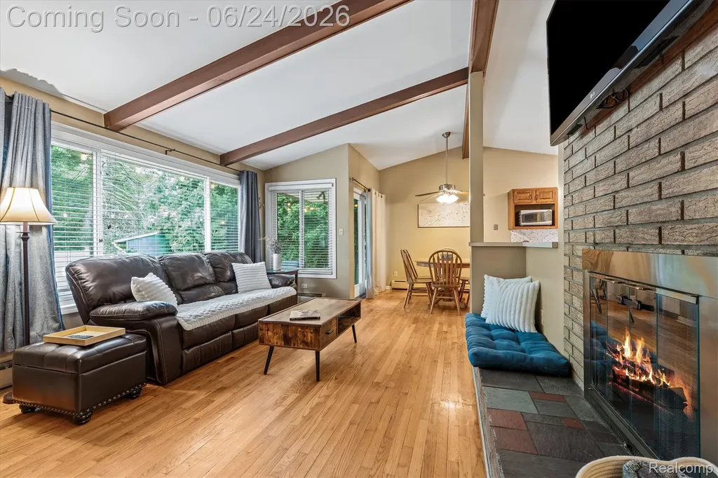 14196 Loveland Street Livonia City MI 48154