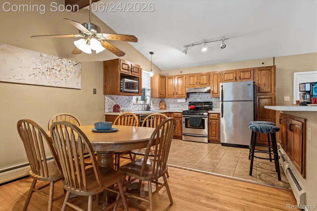 14196 Loveland Street Livonia City MI 48154