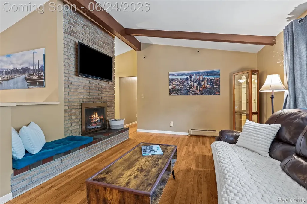 14196 Loveland Street Livonia City MI 48154