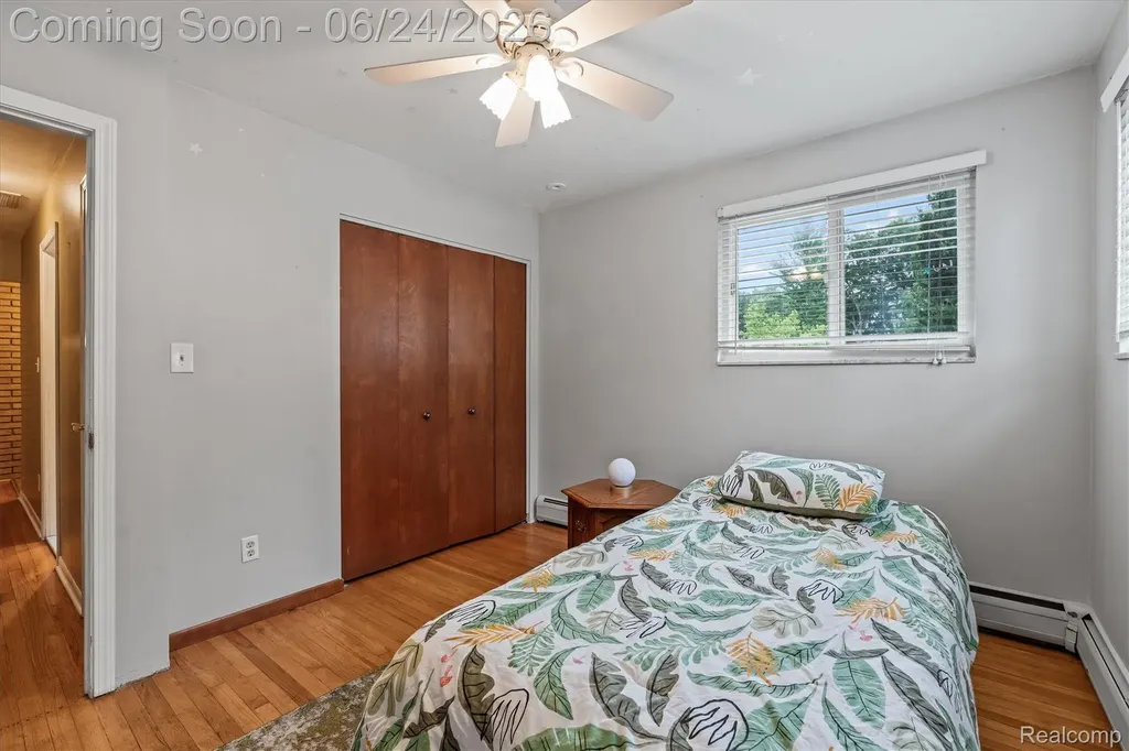 14196 Loveland Street Livonia City MI 48154