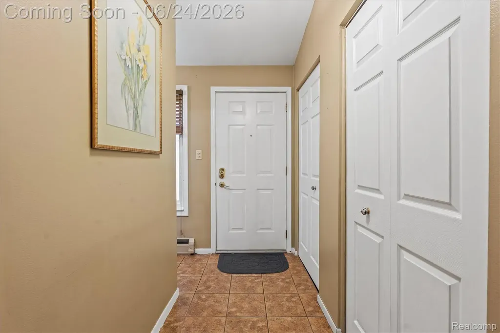 14196 Loveland Street Livonia City MI 48154