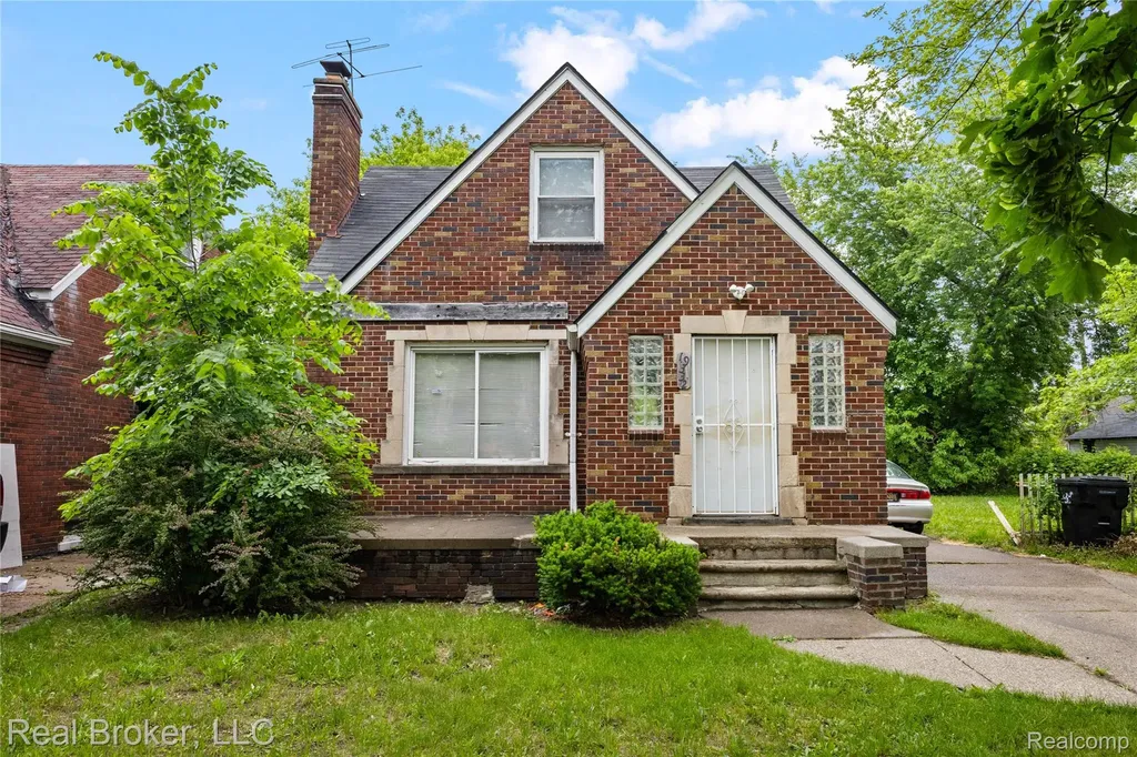 19332 Westphalia Street Detroit City MI 48205