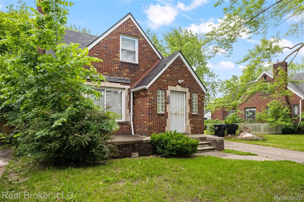 19332 Westphalia Street Detroit City MI 48205