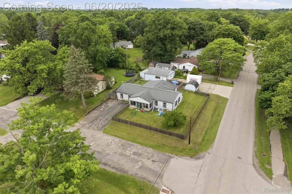 3604 Minton Road Lake Orion Village MI 48359