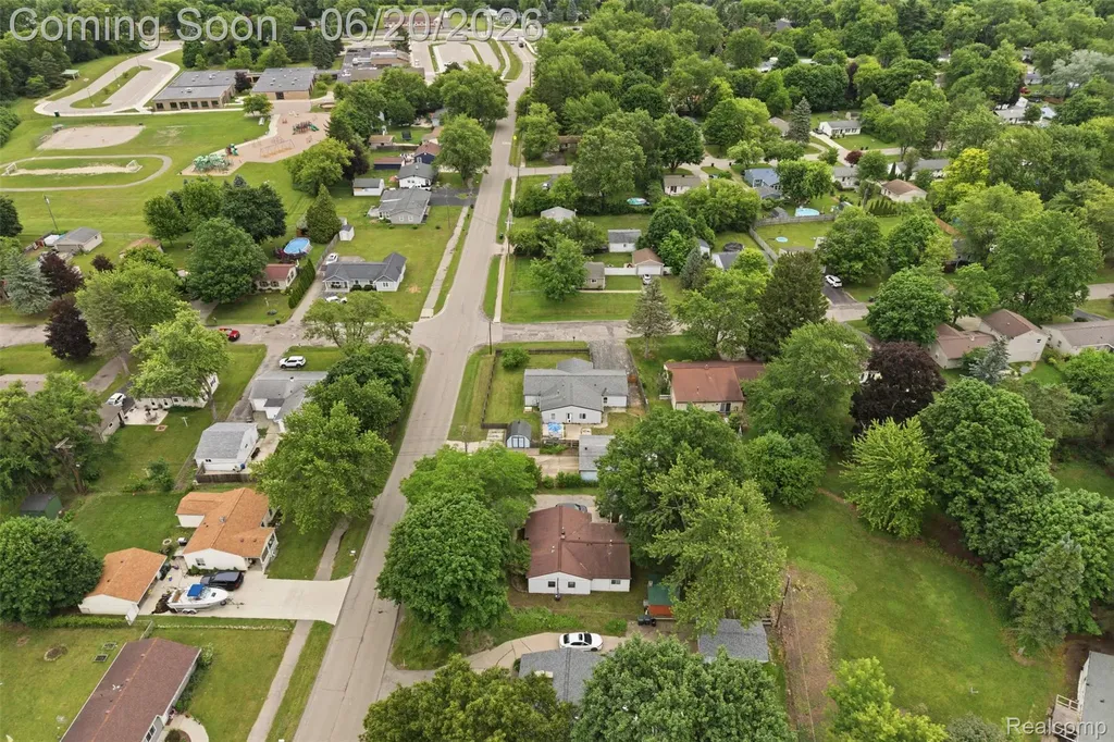 3604 Minton Road Lake Orion Village MI 48359