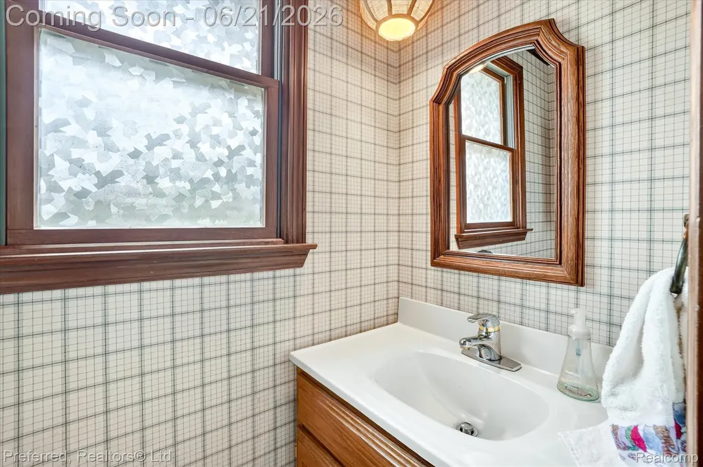 9065 E Richfield Road Richfield Township MI 48423