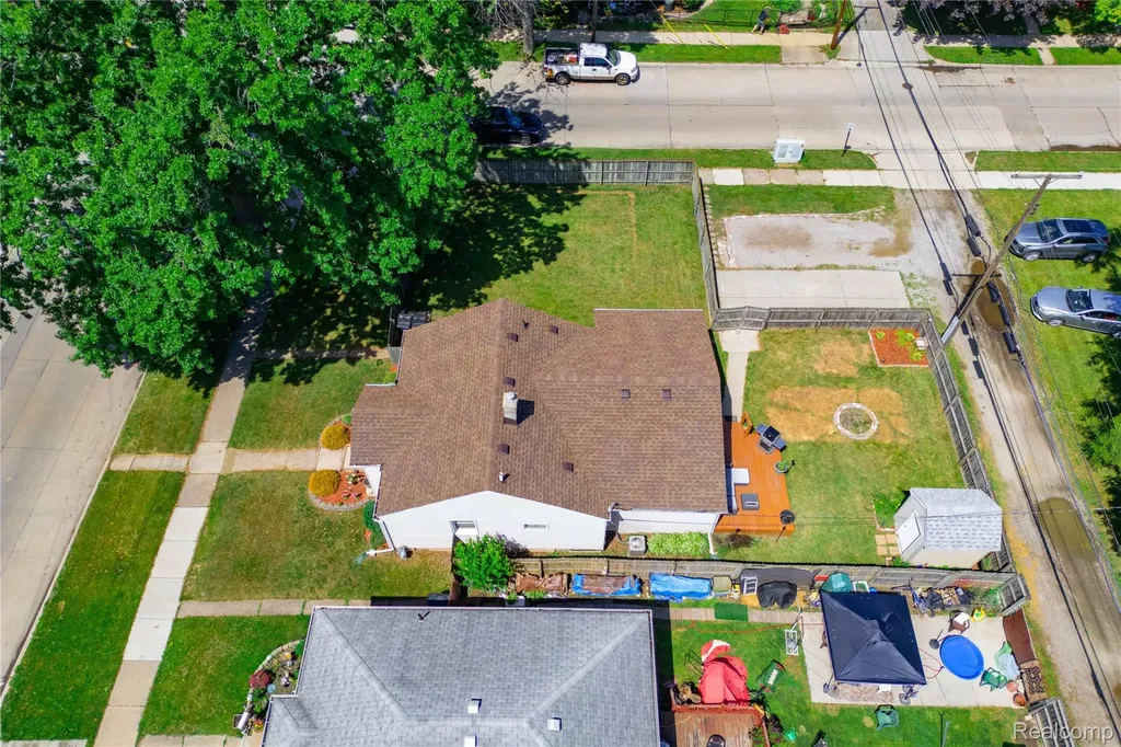 826 Goddard Street Wyandotte City MI 48192
