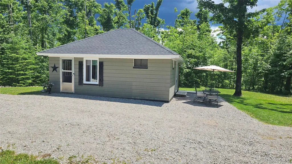 9110 W Gaylanta Drive Vienna Township MI 49709