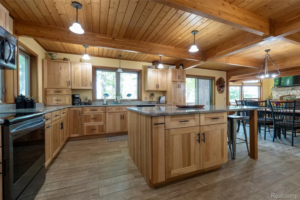 2300 Bliss Lane Plainfield Township MI 48748