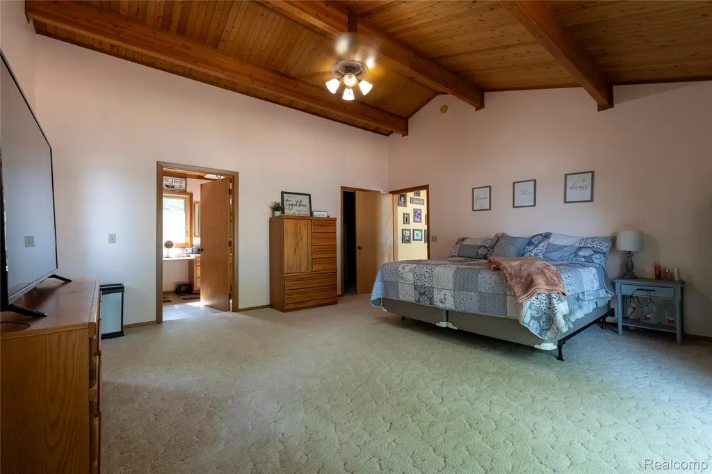 2300 Bliss Lane Plainfield Township MI 48748