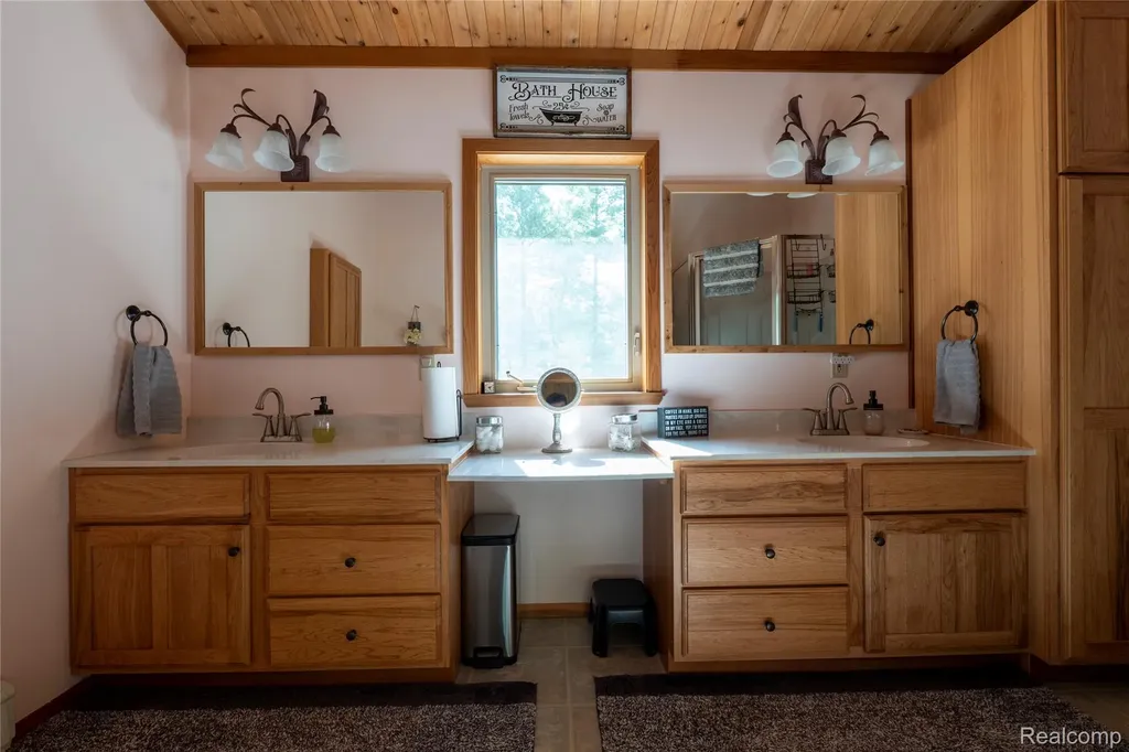 2300 Bliss Lane Plainfield Township MI 48748