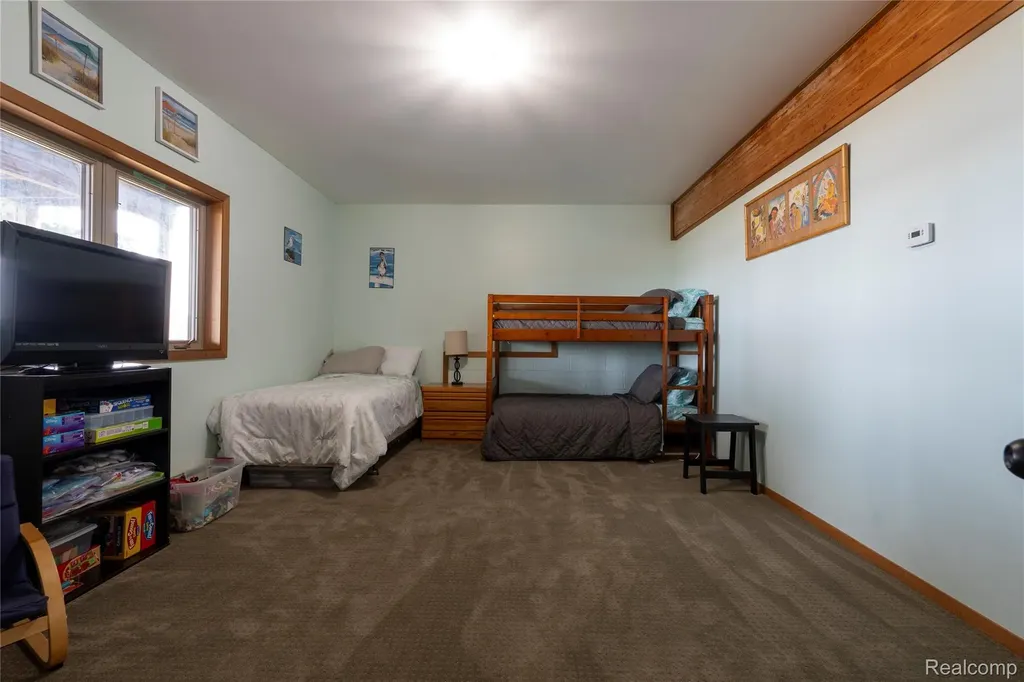 2300 Bliss Lane Plainfield Township MI 48748