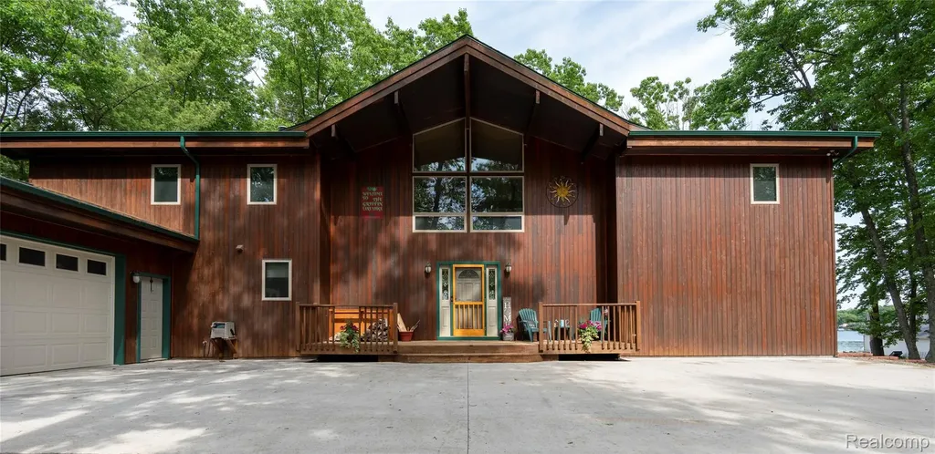 2300 Bliss Lane Plainfield Township MI 48748