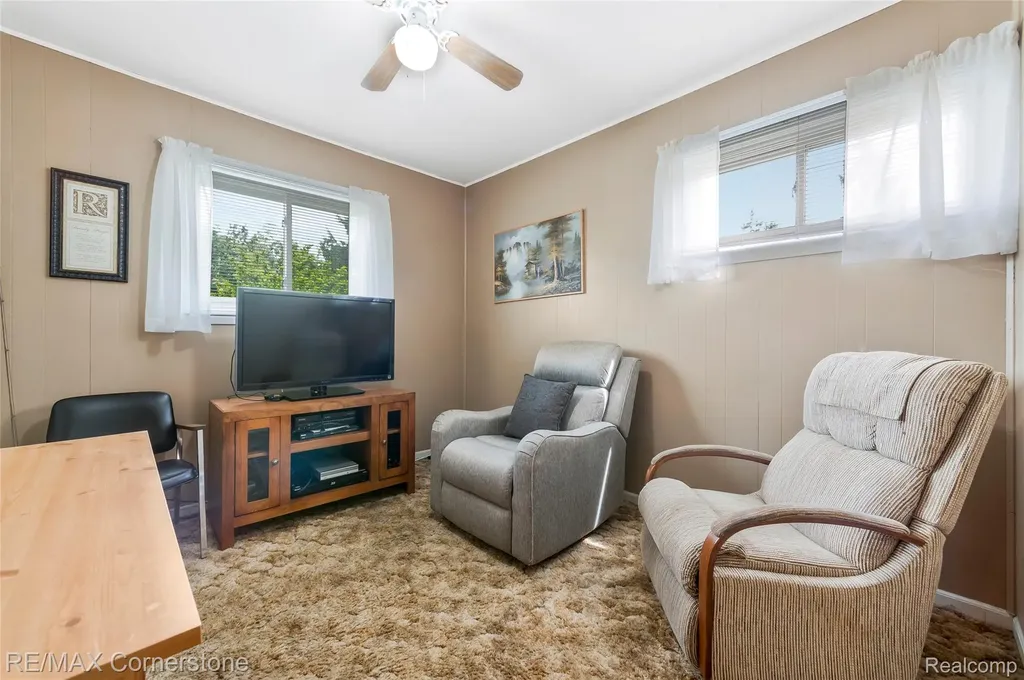 2161 Alanson Street Westland City MI 48186