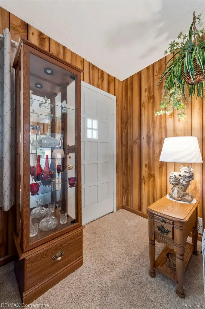2161 Alanson Street Westland City MI 48186