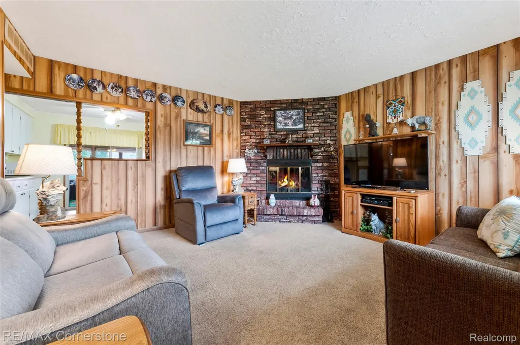 2161 Alanson Street Westland City MI 48186