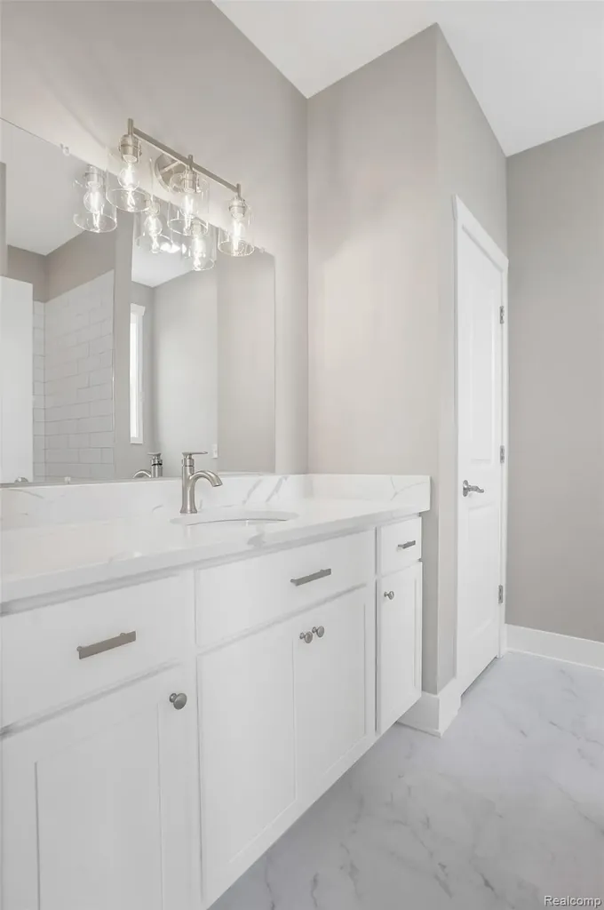 2255 Gilder Drive Marion Township MI 48843