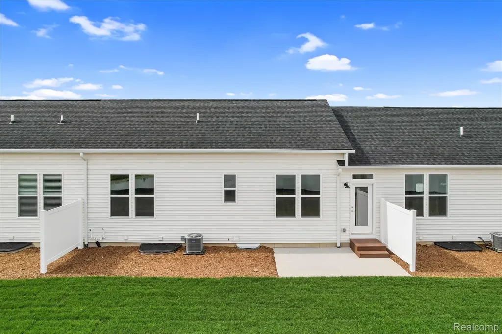 2255 Gilder Drive Marion Township MI 48843