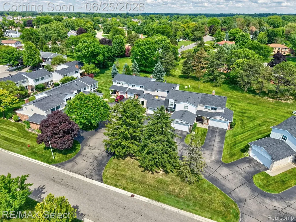 13031 Lockmoor Drive Grand Blanc City MI 48439