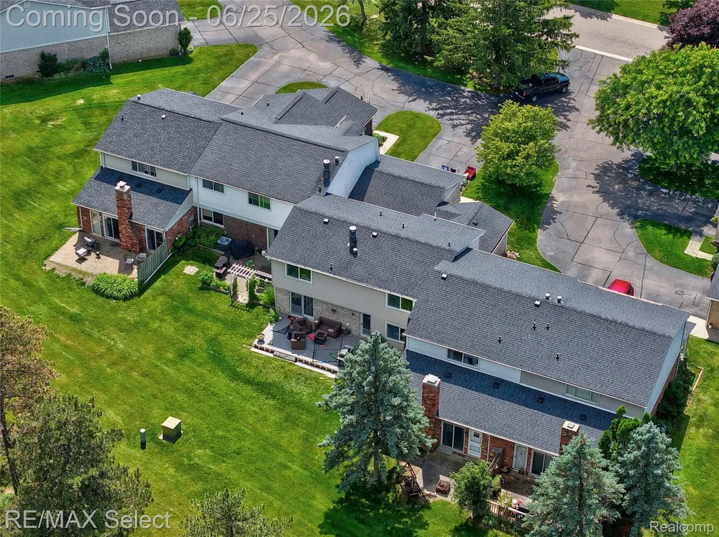 13031 Lockmoor Drive Grand Blanc City MI 48439