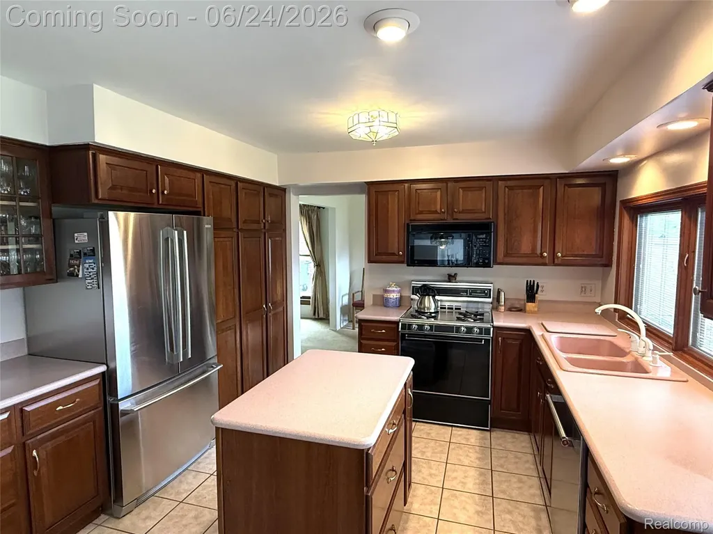 14667 Brookline Street Riverview City MI 48193