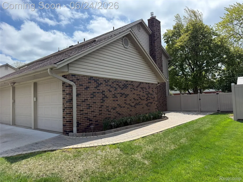 14667 Brookline Street Riverview City MI 48193