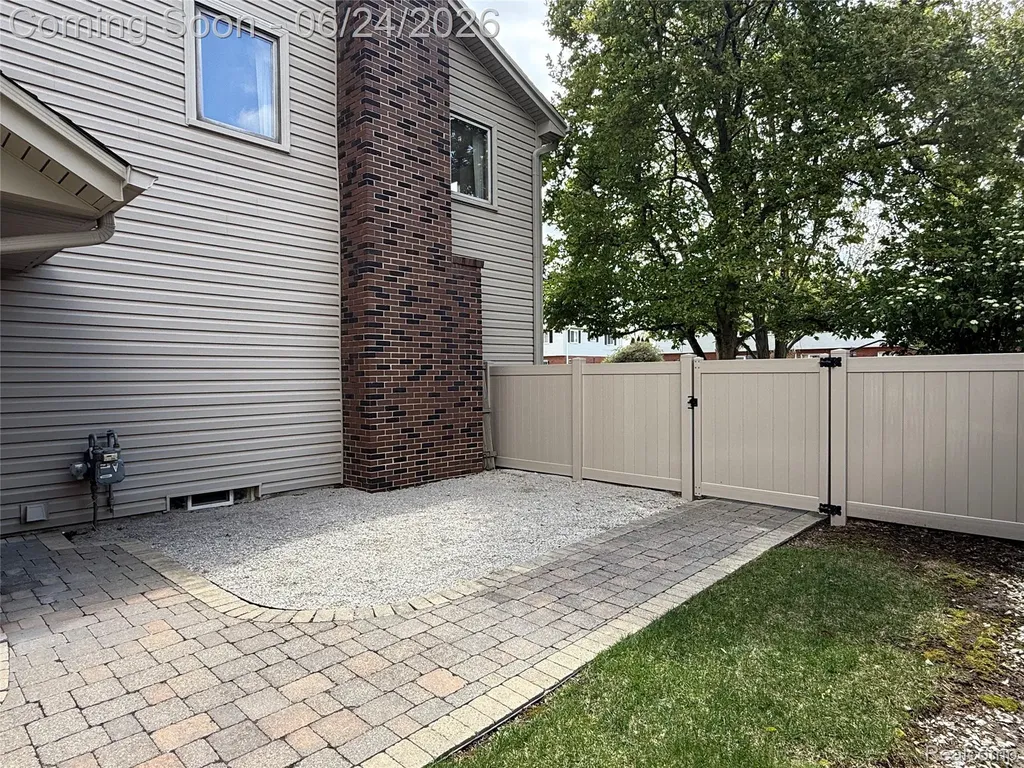 14667 Brookline Street Riverview City MI 48193