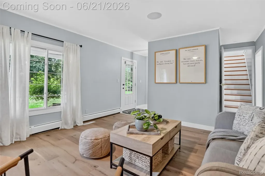 3885 Quarton Road Bloomfield Charter Township MI 48302