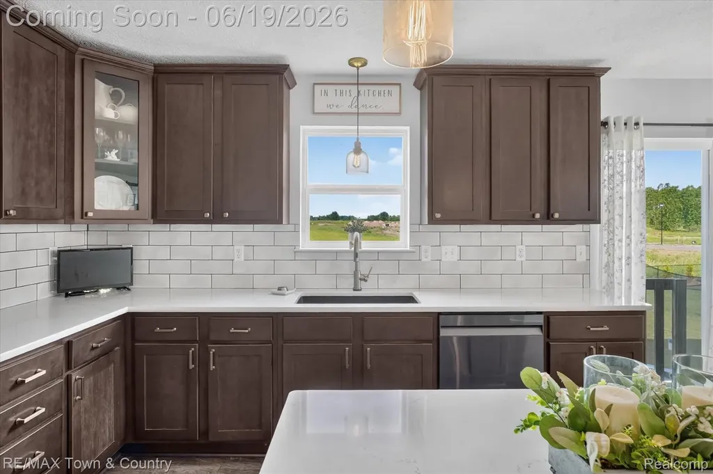13148 River Rock Pass Fenton Charter Township MI 48451