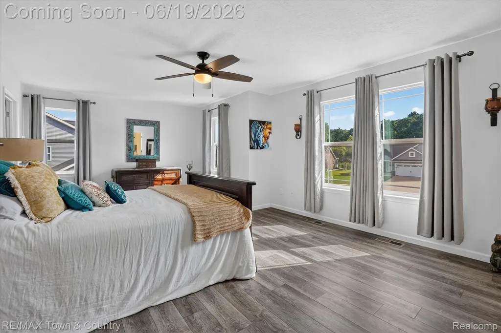 13148 River Rock Pass Fenton Charter Township MI 48451