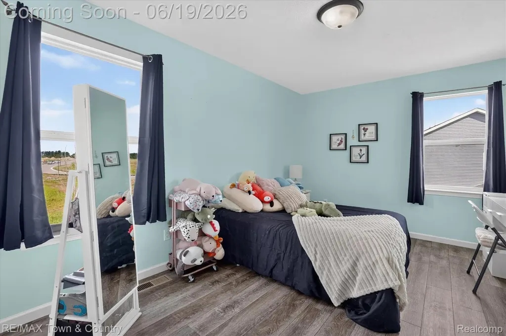 13148 River Rock Pass Fenton Charter Township MI 48451