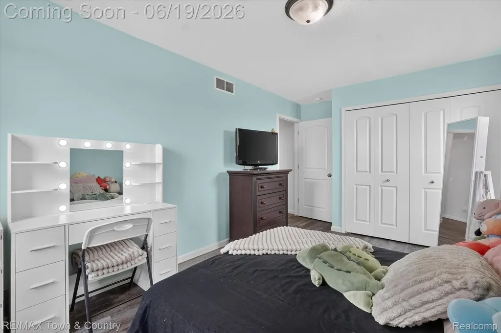 13148 River Rock Pass Fenton Charter Township MI 48451