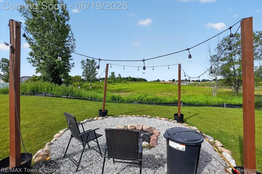 13148 River Rock Pass Fenton Charter Township MI 48451