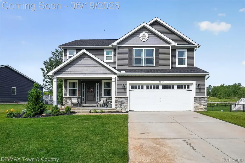 13148 River Rock Pass Fenton Charter Township MI 48451