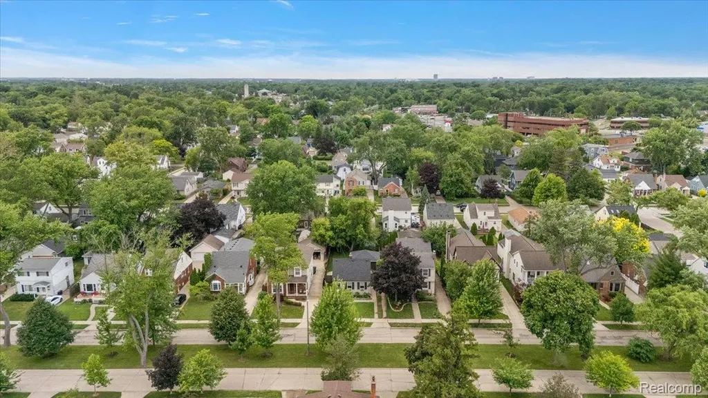 1186 Larkmoor Boulevard Berkley City MI 48072