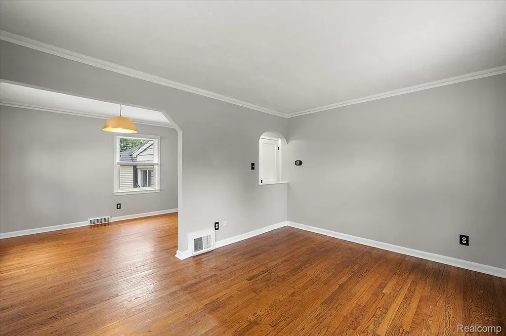 1186 Larkmoor Boulevard Berkley City MI 48072