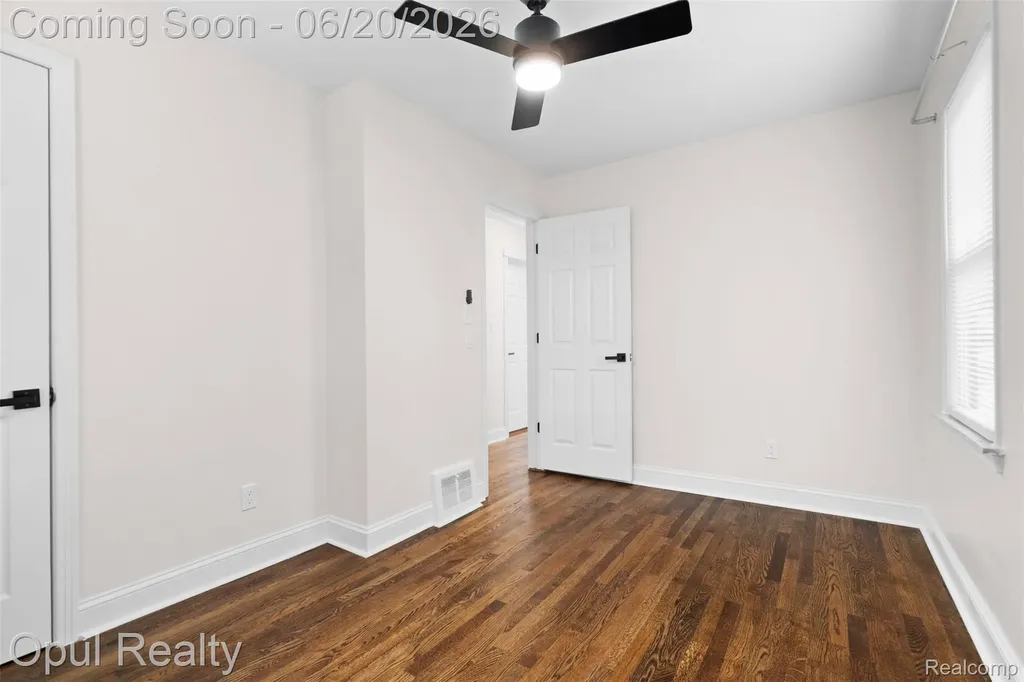 11441 Brookfield Street Livonia City MI 48150