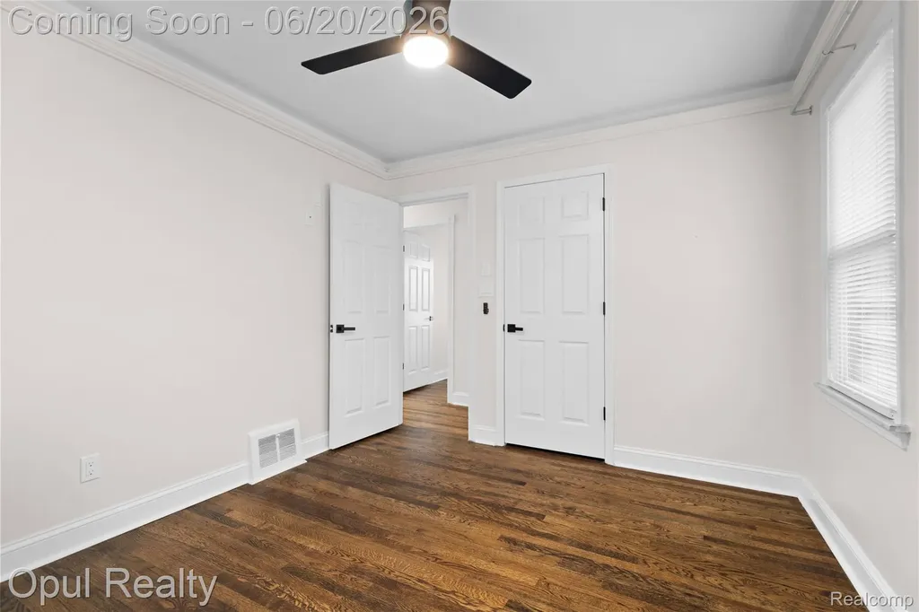 11441 Brookfield Street Livonia City MI 48150