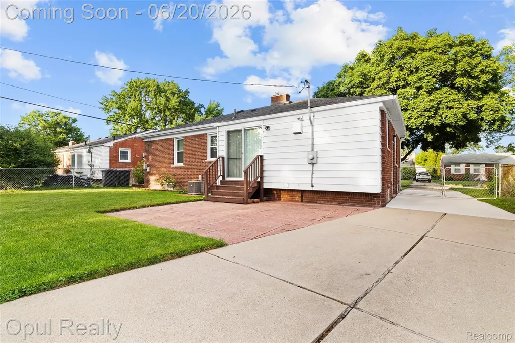 11441 Brookfield Street Livonia City MI 48150