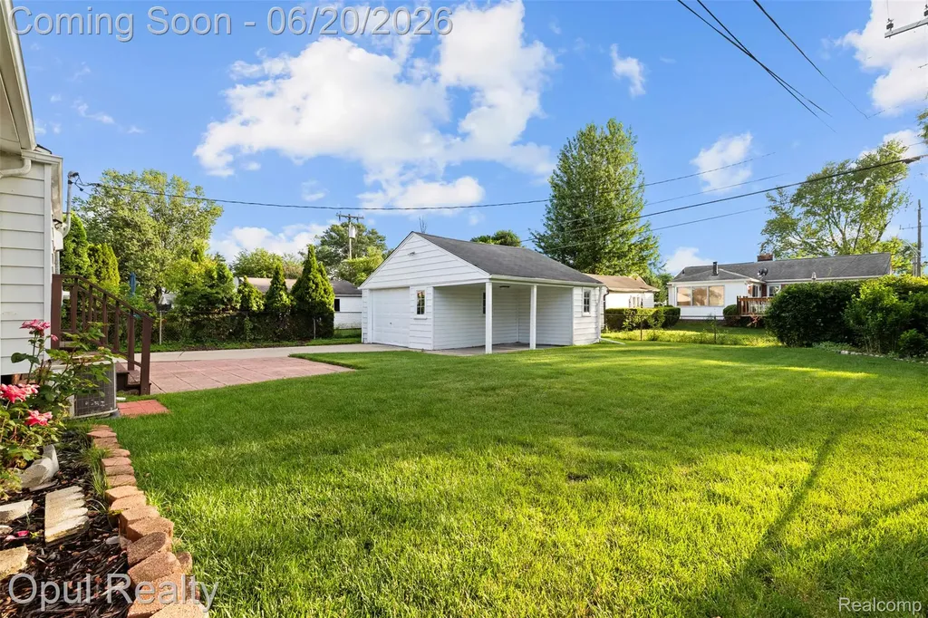 11441 Brookfield Street Livonia City MI 48150