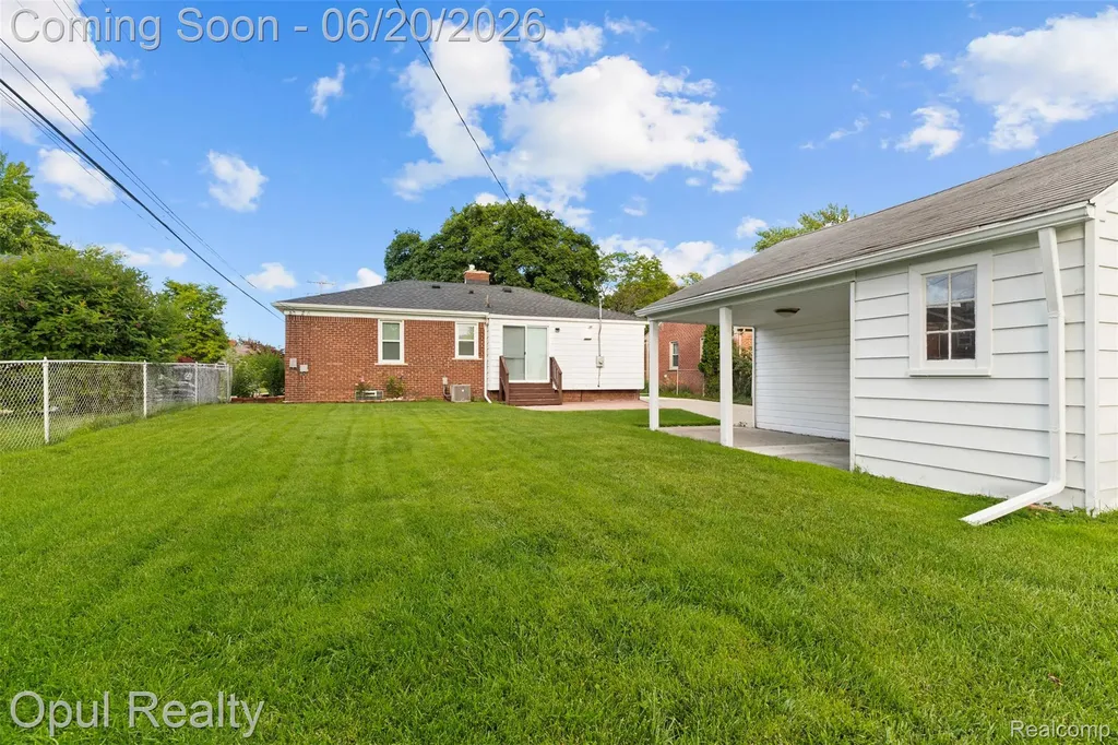 11441 Brookfield Street Livonia City MI 48150
