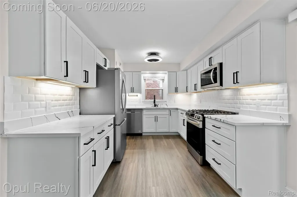 11441 Brookfield Street Livonia City MI 48150