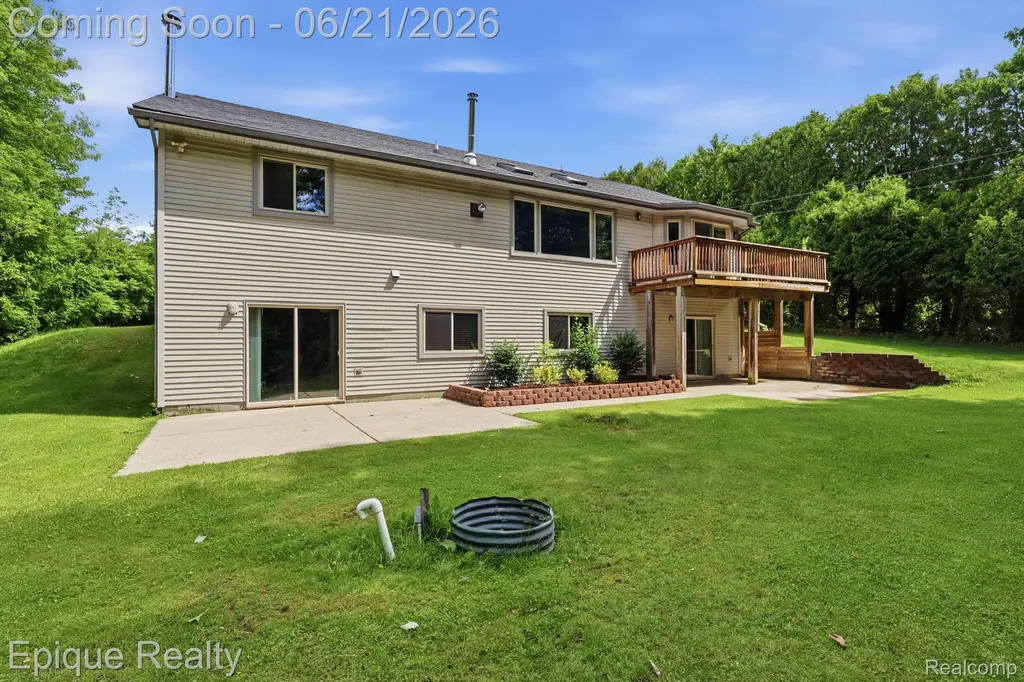 2348 Rochester Road Addison Township MI 48367