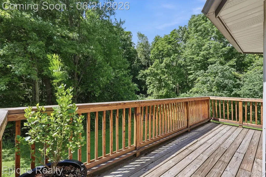 2348 Rochester Road Addison Township MI 48367