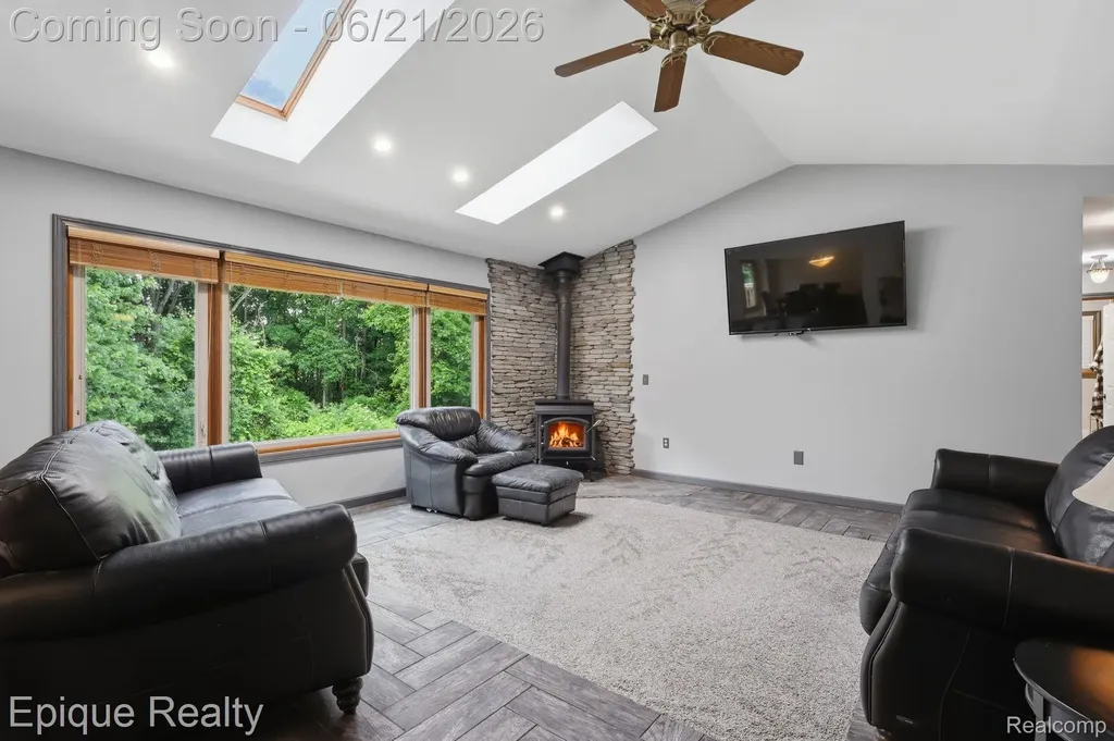 2348 Rochester Road Addison Township MI 48367