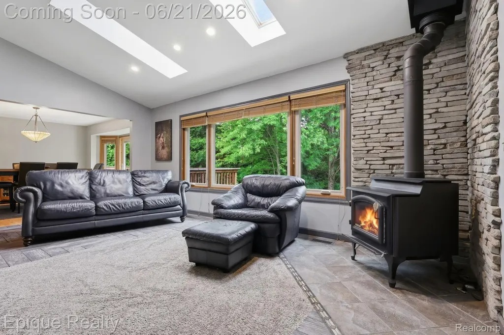 2348 Rochester Road Addison Township MI 48367