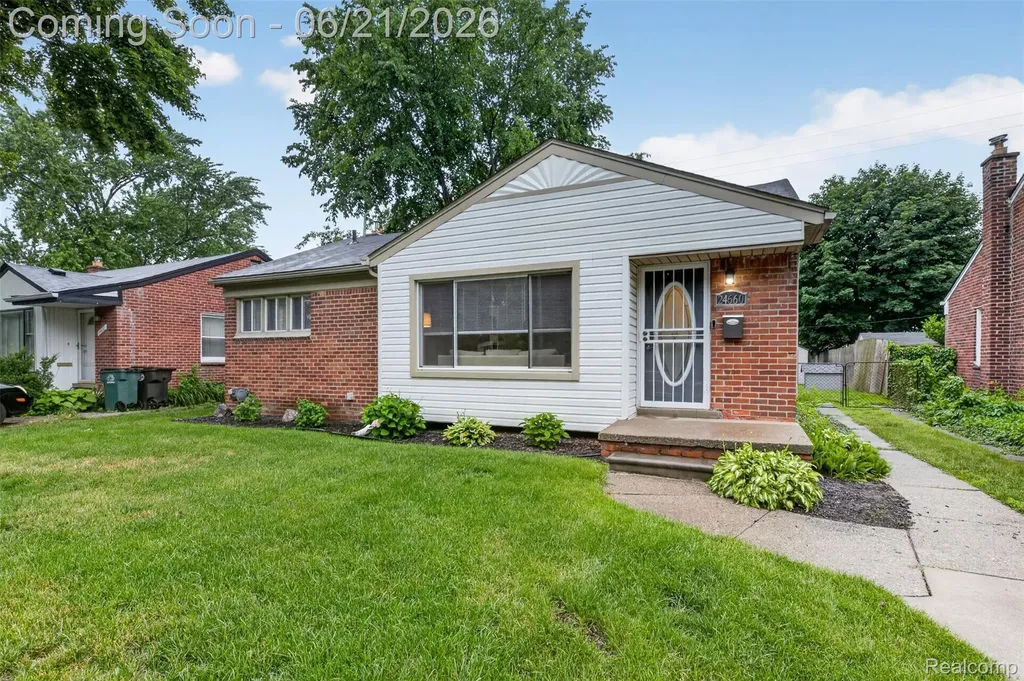 24660 Ridgedale Street Oak Park City MI 48237