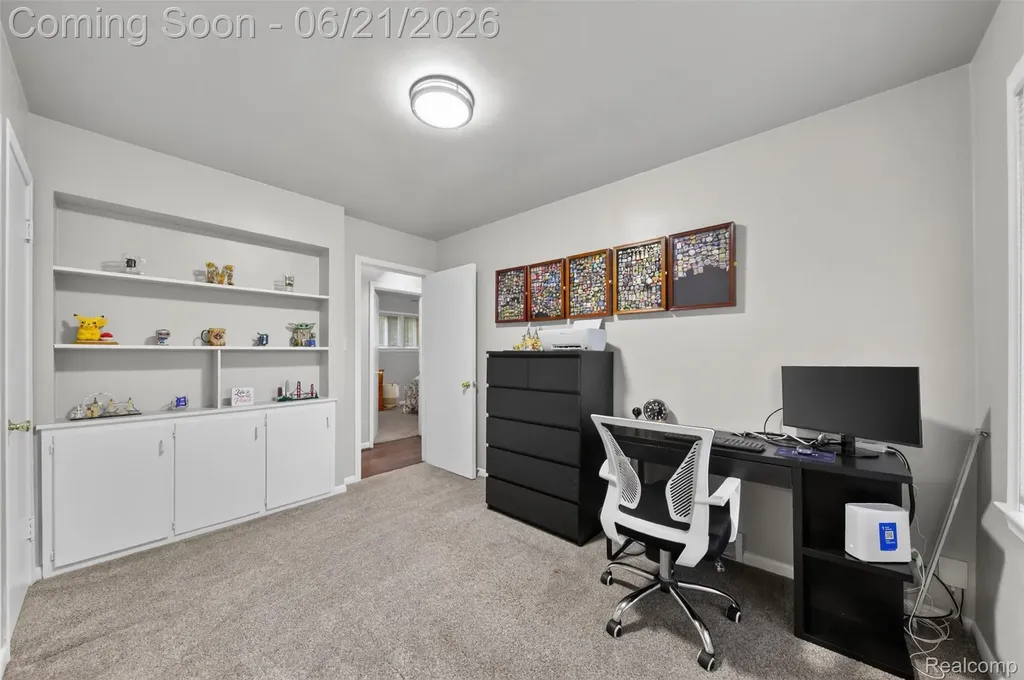 24660 Ridgedale Street Oak Park City MI 48237